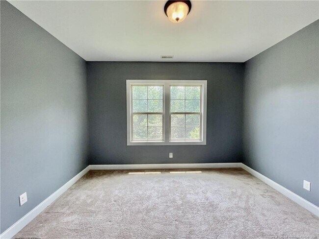 Building Photo - 4033 Hunting Path Dr