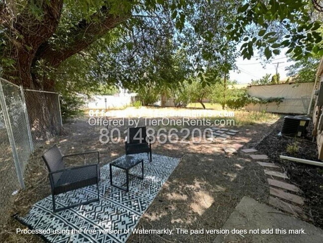 Building Photo - No deposit option for qualified renters