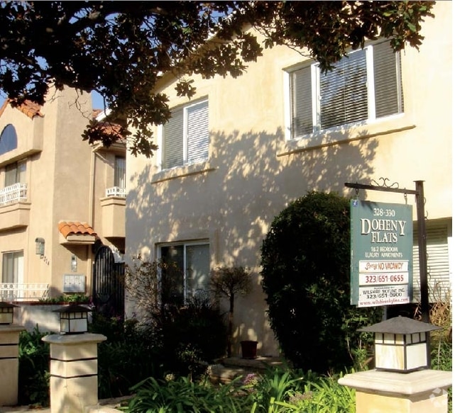 Building Photo - 328-330 S Doheny Dr