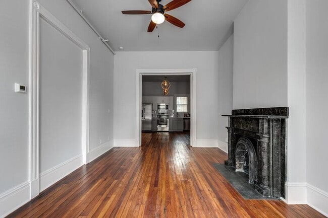 Building Photo - 1302 Floyd Ave