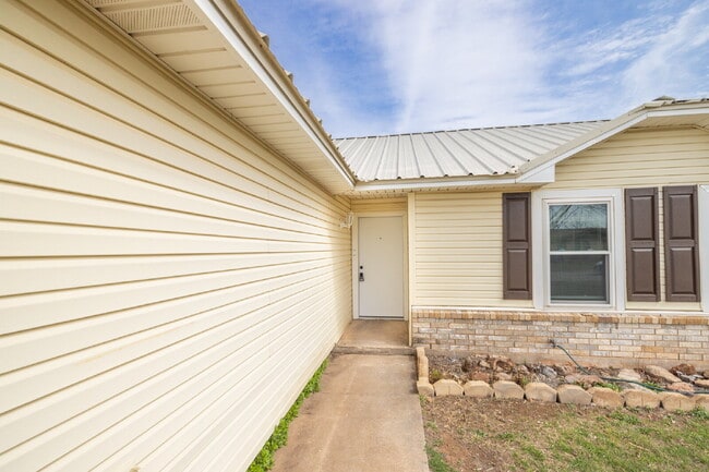 Building Photo - For Lease