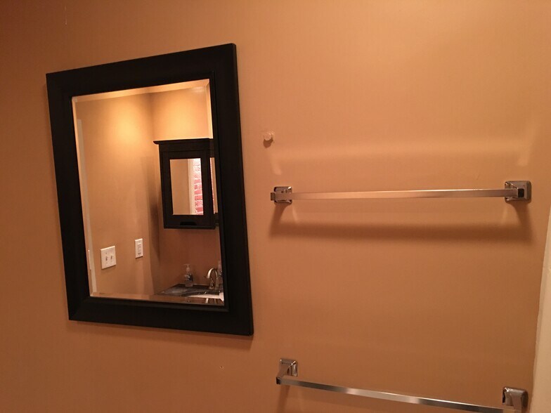 Building Photo - 1743 N Capitol St NE