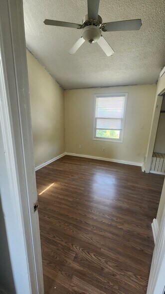 Building Photo - 2101 N Ball Ave