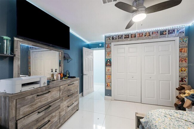 Building Photo - 4527 Redcoat Dr