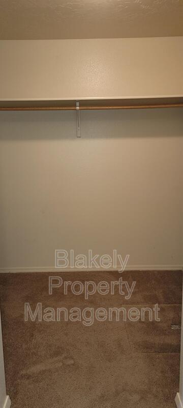 Building Photo - 7872 E Drouillard St