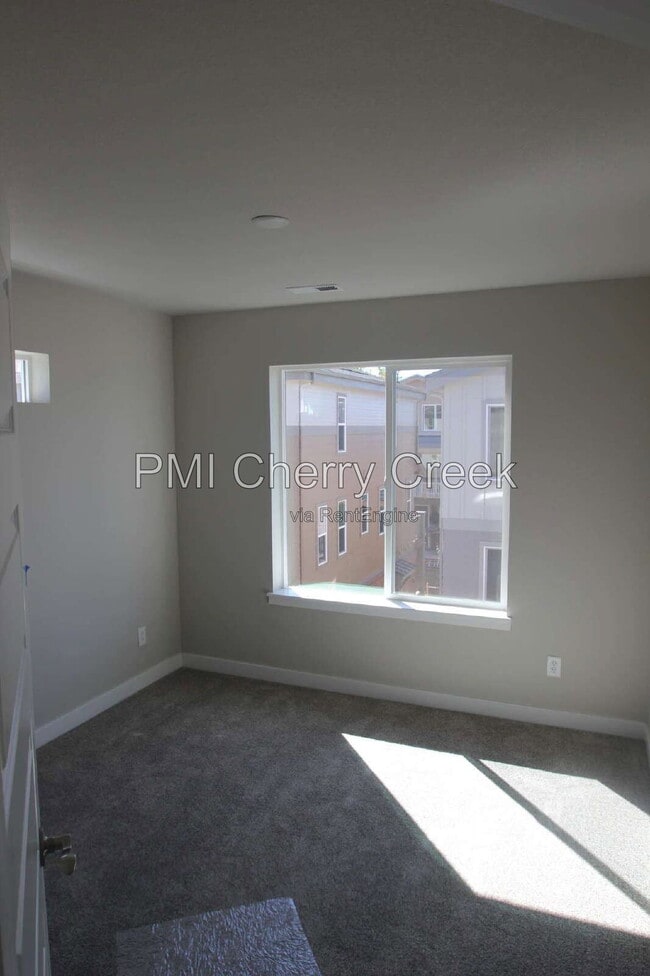 Building Photo - 12871 E Caspian Pl