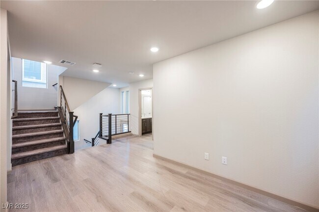 Building Photo - 8081 Misty Canyon Ave