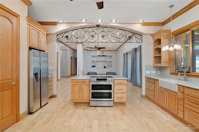 Building Photo - 41 N Ware Rd