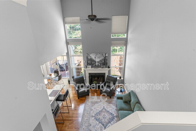 Building Photo - 2028 Greenes Way Cir