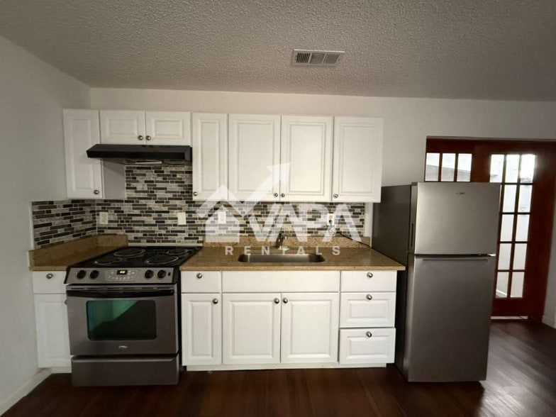 Building Photo - 407 Creath Pl