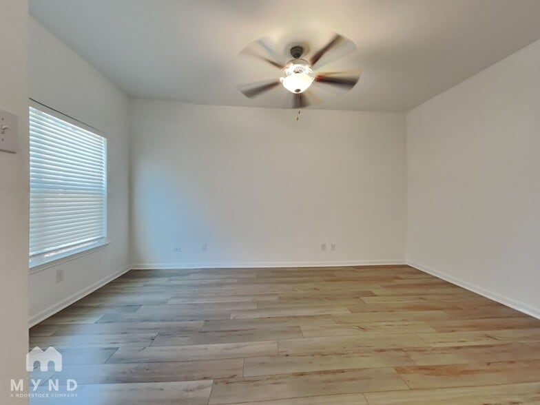 Building Photo - 10824 Quinn Ct