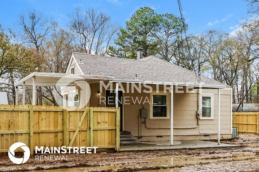 Building Photo - 840 Wrenwood St
