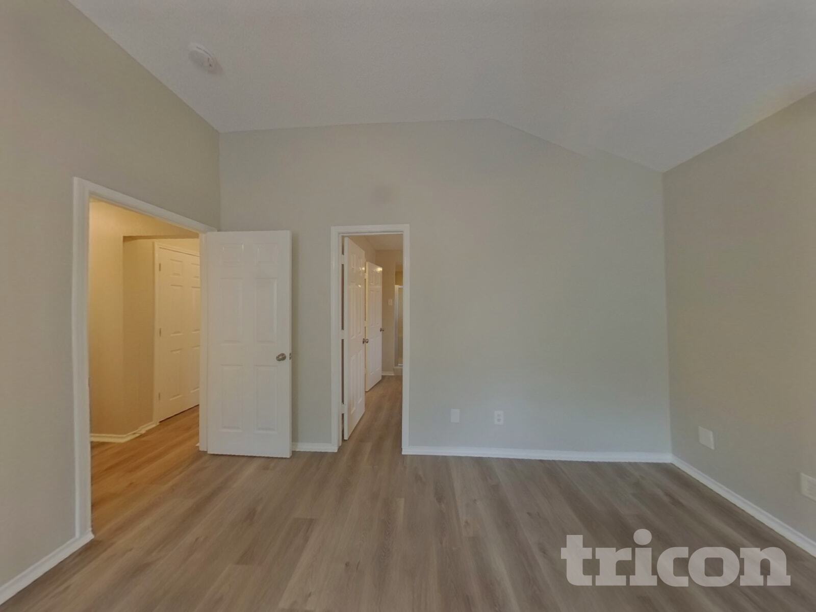 Building Photo - 837 Globe Ave