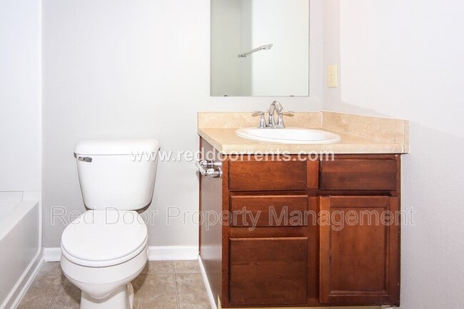 Building Photo - 15448 Gallow Ln