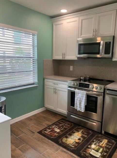 Building Photo - 21820 Cypress Cir