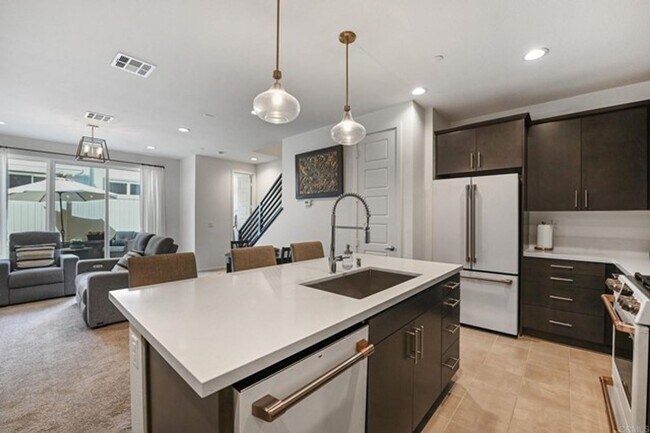 Building Photo - GORGEOUS 3 Bed Townhouse w/ EV & Solar