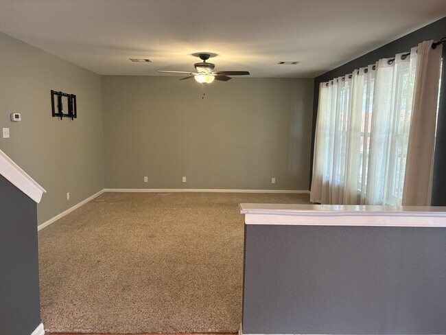 Building Photo - 264 Tierra Grande