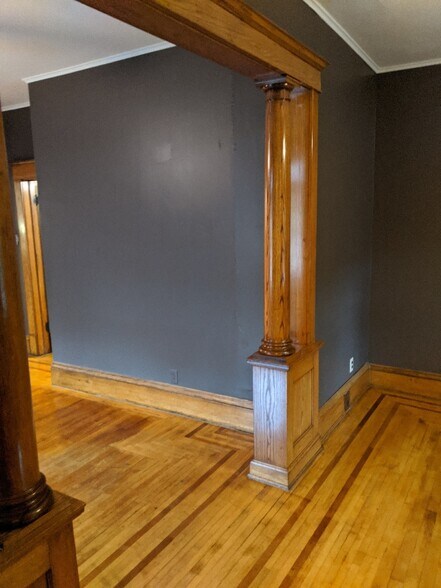 Building Photo - 2255 Pierce St NE