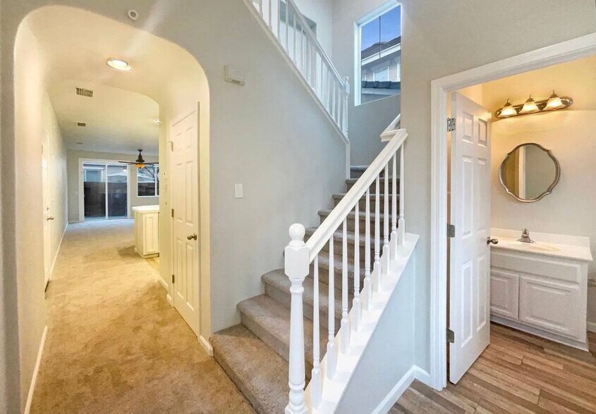 Building Photo - 3039 Torland St