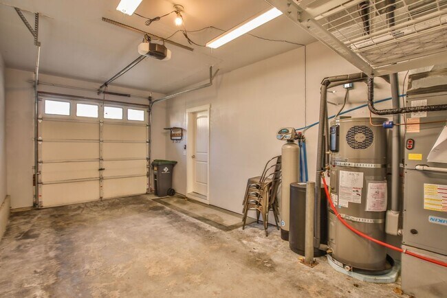 Building Photo - 1404 Portside Ct