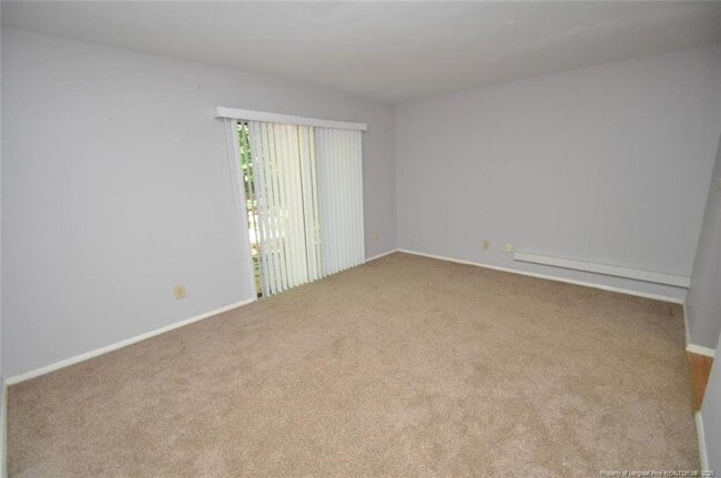 Building Photo - 1133 Schaub Dr