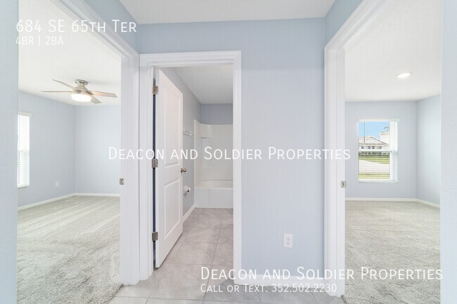 Building Photo - 684 SE 65th Terrace