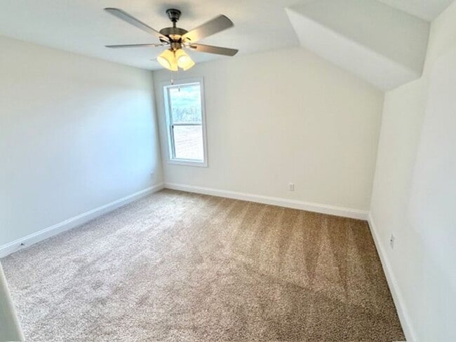 Building Photo - Now Leasing a Brand New 4-Bedroom 2.5 Bath Home In Oakland, TN
