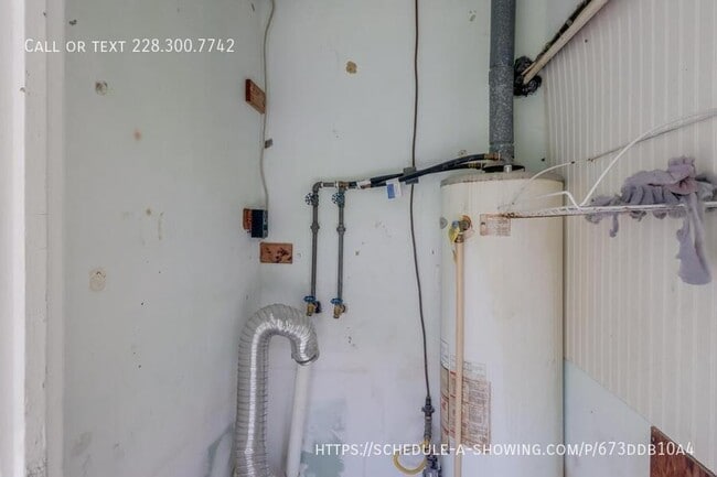 Building Photo - 1737 Ridgeway Dr