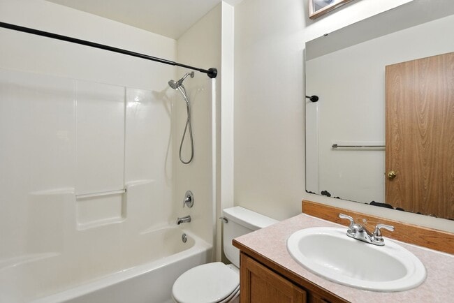 Building Photo - 3Bd/2.5Ba Kirkland Home
