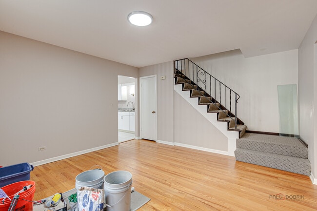 Building Photo - 334 Euclid Ave