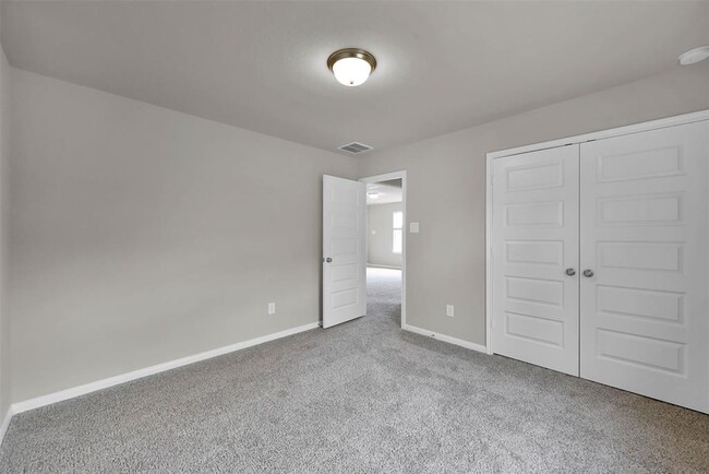Building Photo - 213 Harper Ridge Dr