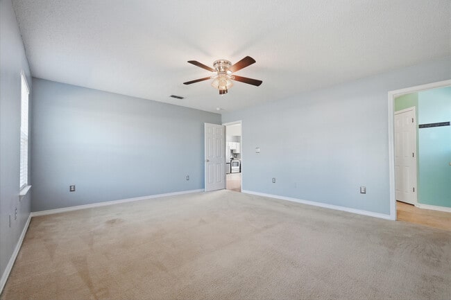 Building Photo - 210 Limestone Cir