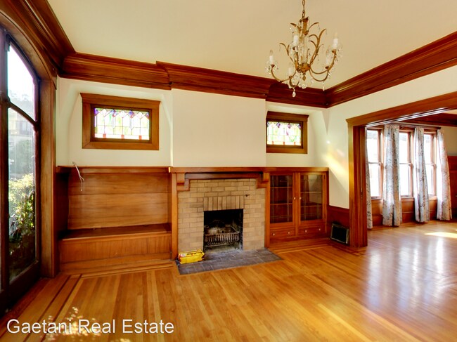 Building Photo - 4 br, 2 bath House - 107 Granville Way (12...