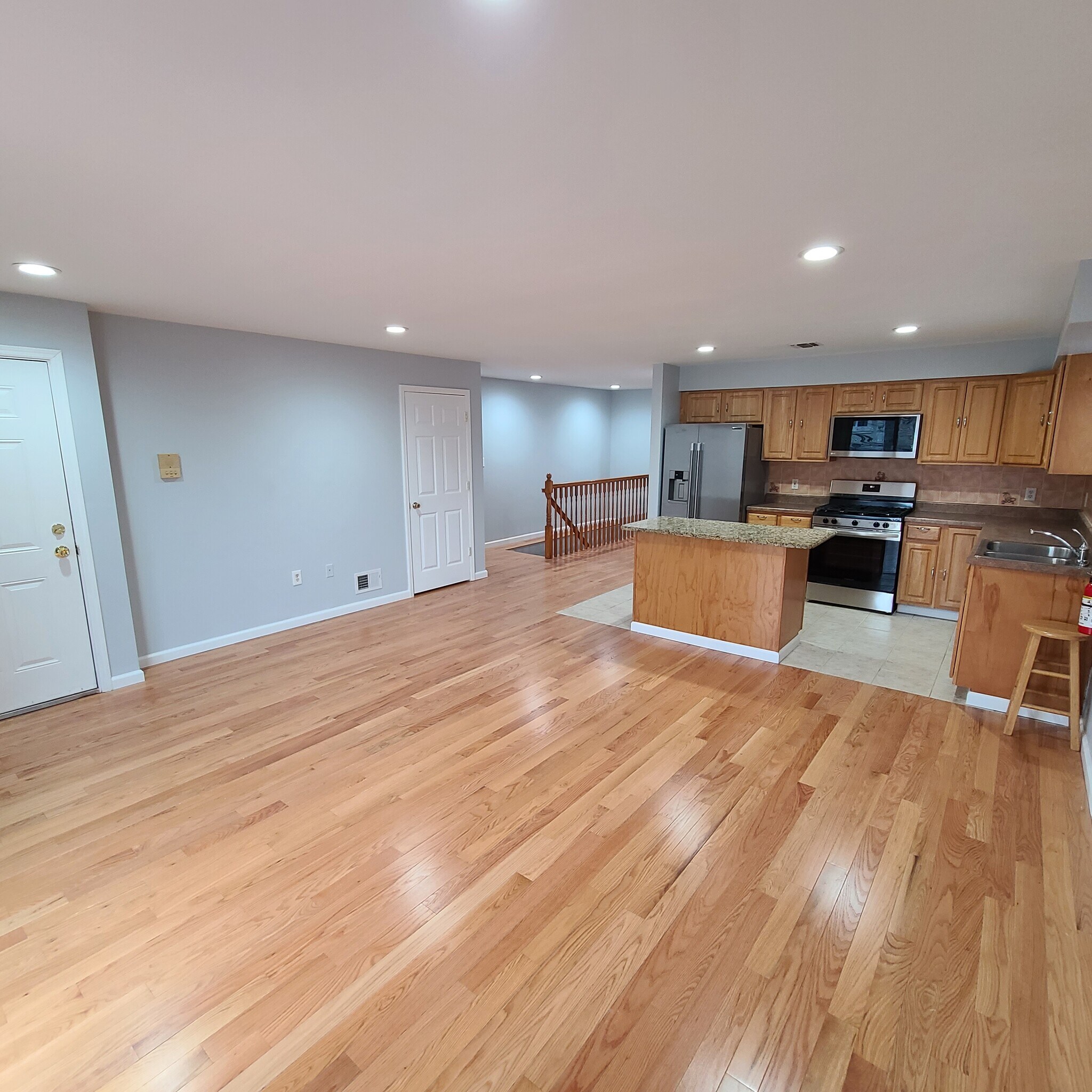 Building Photo - 5206 Cottage Ave