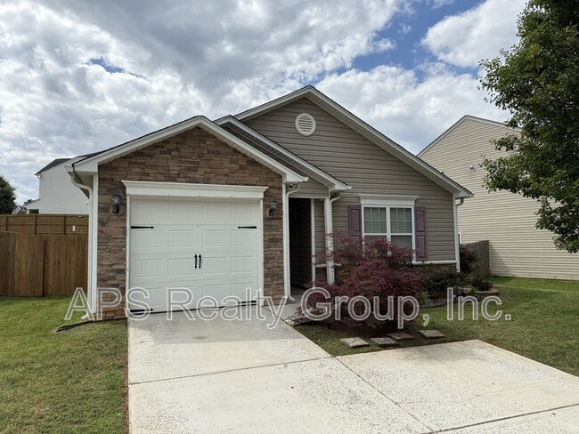 Primary Photo - 928 Bitting Hall Cir