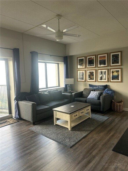 Building Photo - 303 Sugar Top Dr