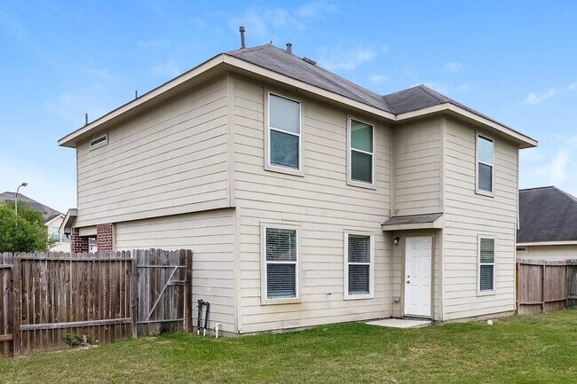 Building Photo - 12631 Mountain Daisy Rd