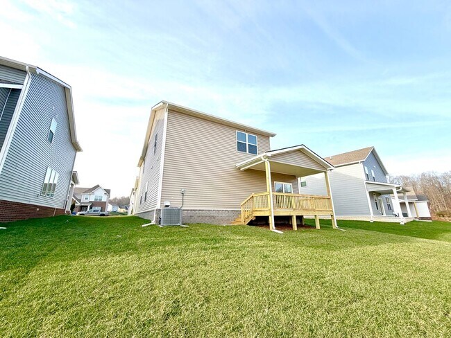 Building Photo - 1333 Gentry Dr