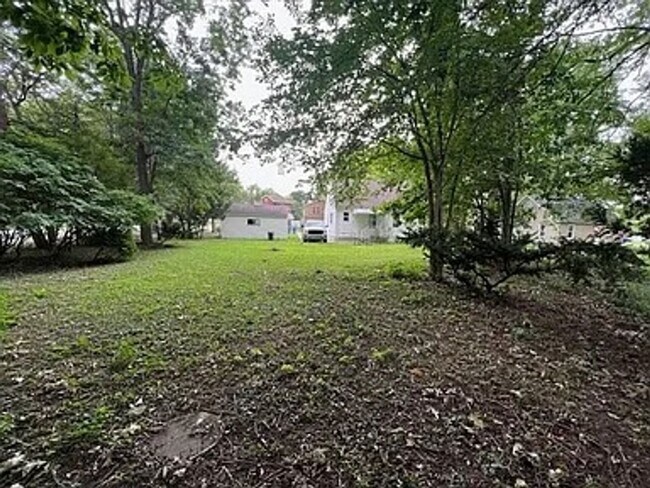 Building Photo - Fully Remodeled 3-Bedroom Home in Dearborn Heights — Great Location, Ready for You