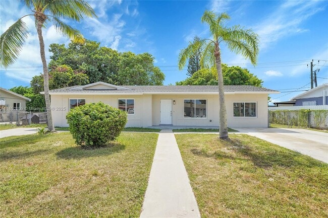 Primary Photo - 14312 SW 110th Ave