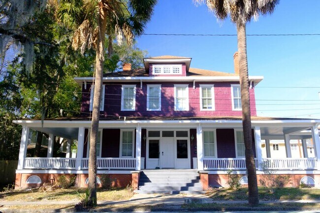 Primary Photo - 2115 Lincoln St