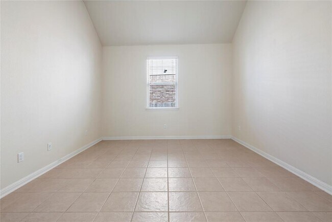 Building Photo - 2925 Scout Pony Dr