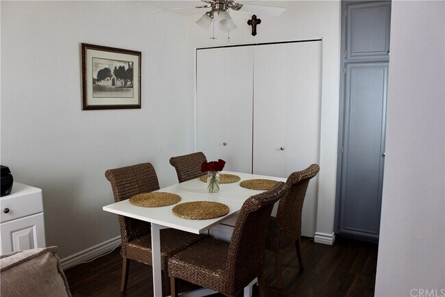 Building Photo - 18 Via Terrano