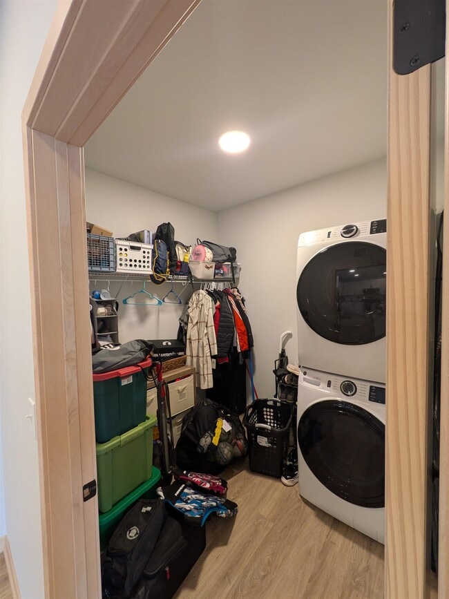 Building Photo - 6408 Bridge Rd