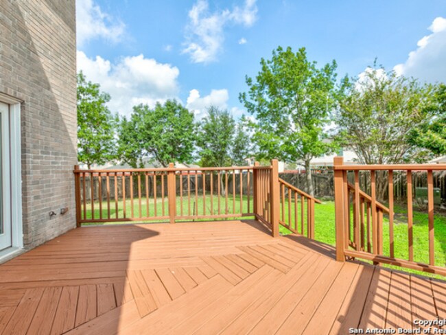 Building Photo - Spacious 5BR Home in NW San Antonio | Deck, High Ceilings & Prime Alamo Ranch Location