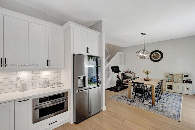 Building Photo - 4413 NW 97th Pl