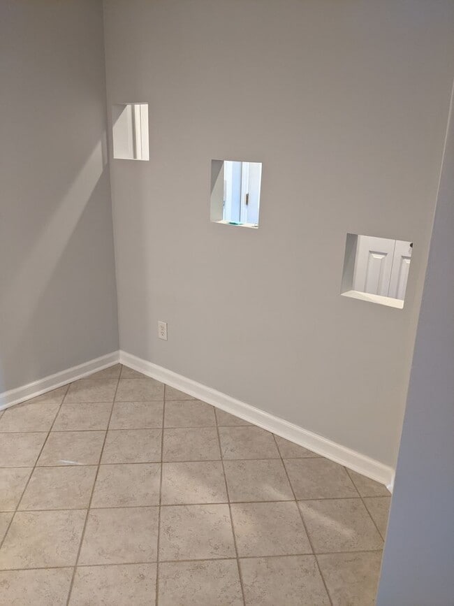 Building Photo - bamfo415