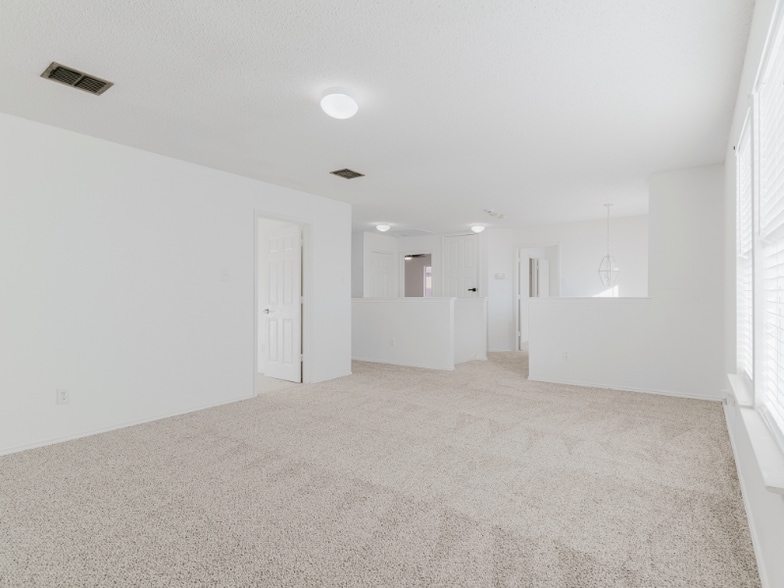 Building Photo - 1606 Willow Way