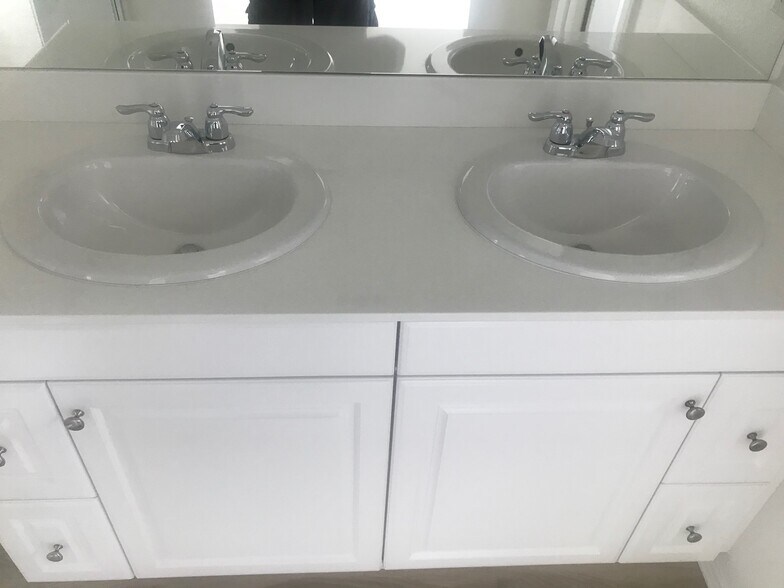 Master Bath - 7155 Citrus Ave