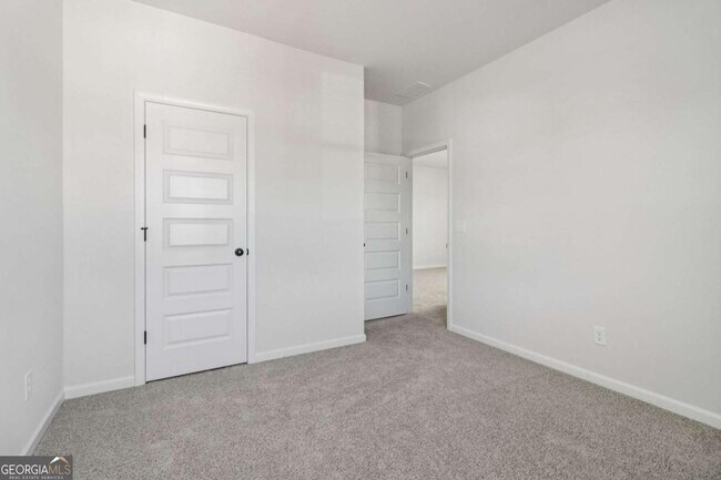 Building Photo - 708 Shetland Trl